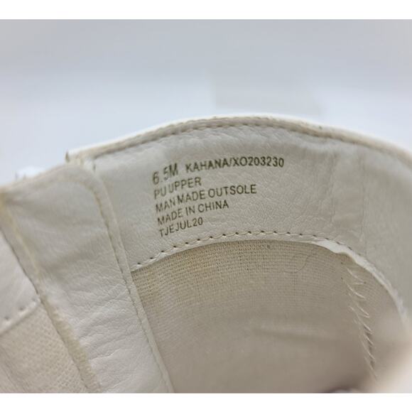 XOXO Womens 6.5M White Mixed Media Gold Heel Kahana Toe Block Heel Booties - Picture 7 of 10